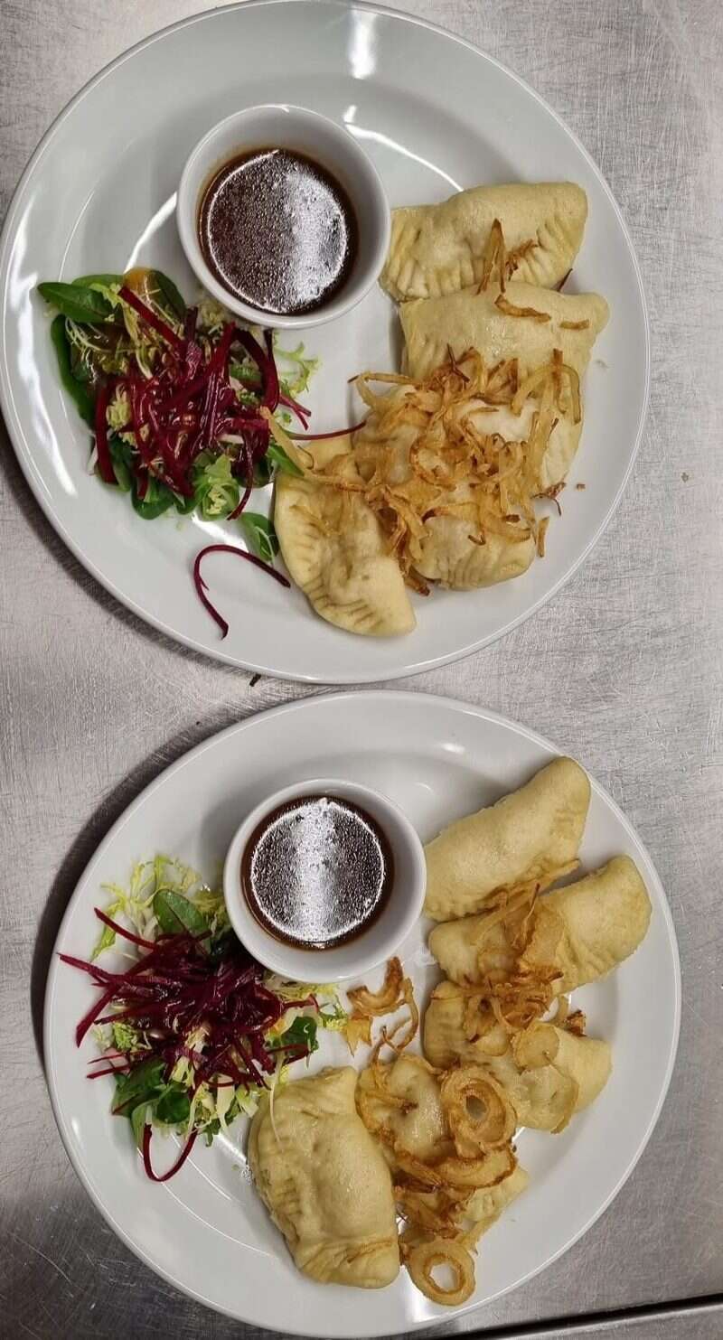 Restaurace Benar — fotografie prostoru